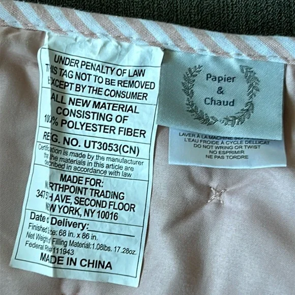 Papier & Chaud Pink & White Striped Reversible Twin Comforter. - Picture 7 of 10